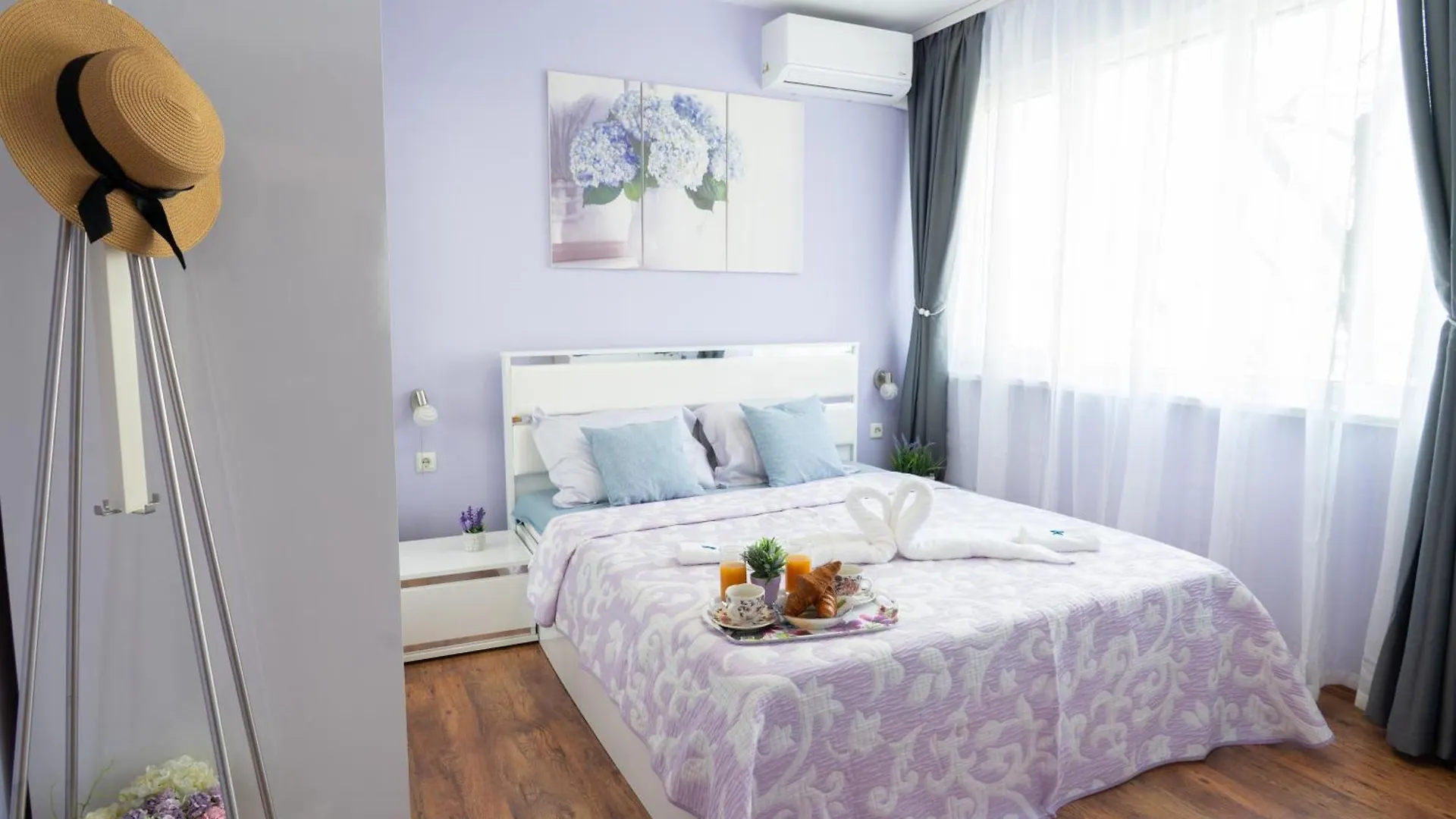 Luxury 2 Bedroom Apartment In Central فارنا 0*,