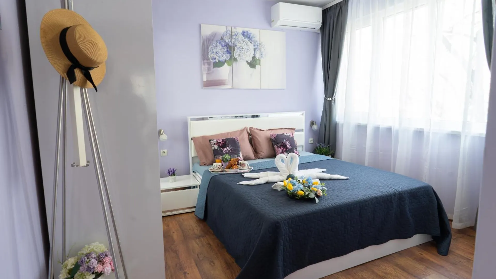 Luxury 2 Bedroom Apartment In Central فارنا 0*,